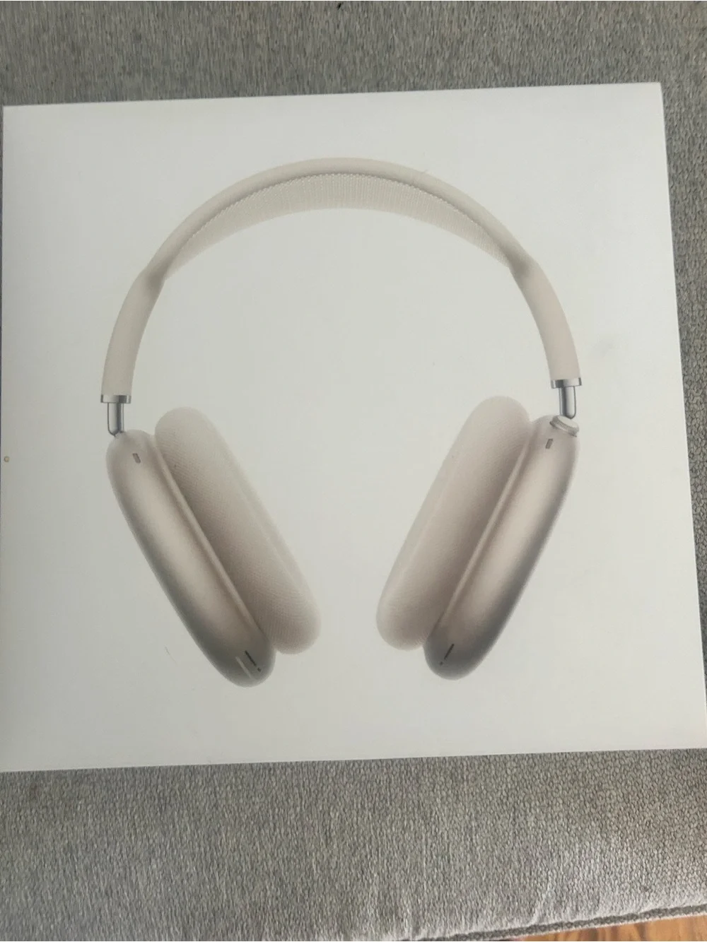 Apple AirPods Max - Silver/Cream Wireless Over-Ear Headphones